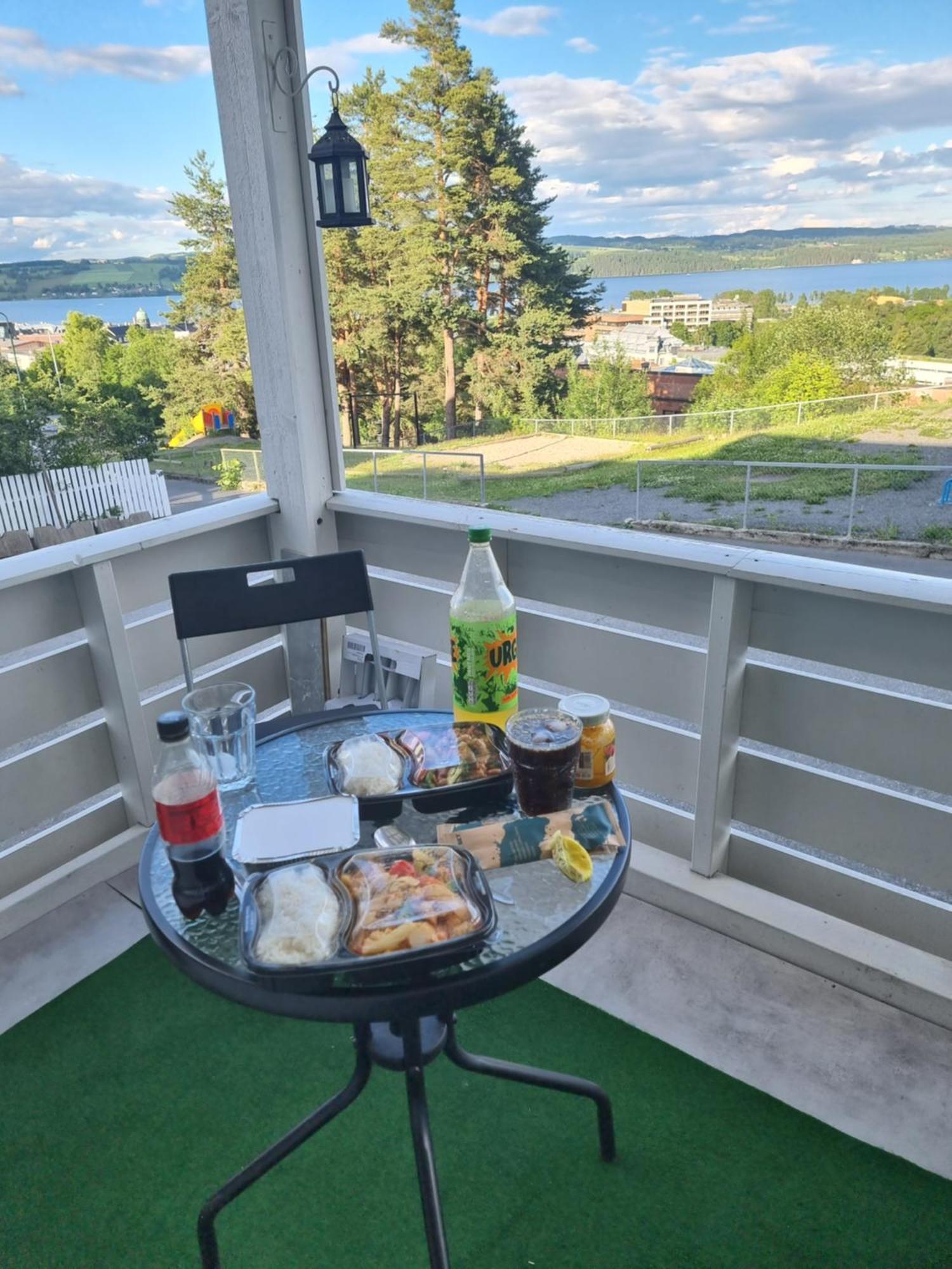 Room In Handsome Haven House 예비크 외부 사진