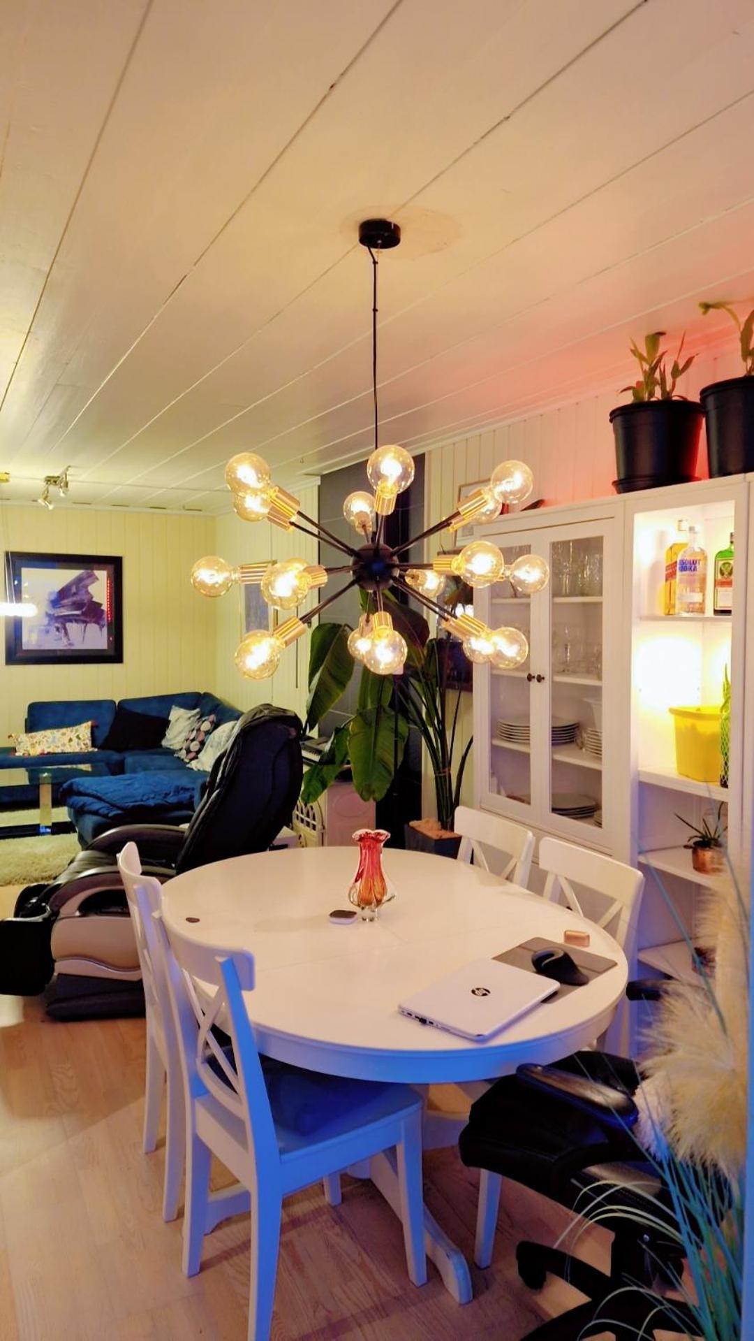 Room In Handsome Haven House 예비크 외부 사진