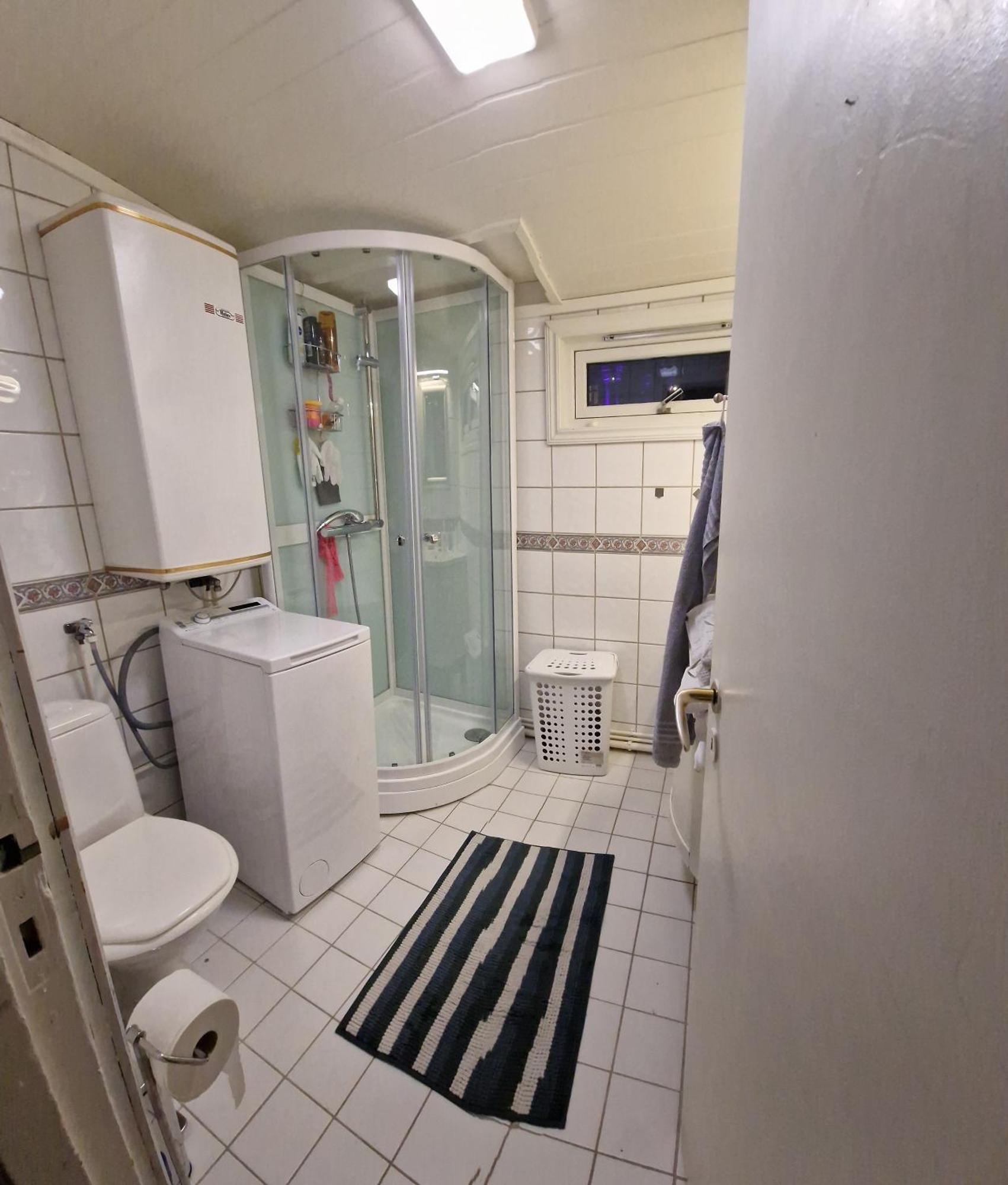 Room In Handsome Haven House 예비크 외부 사진